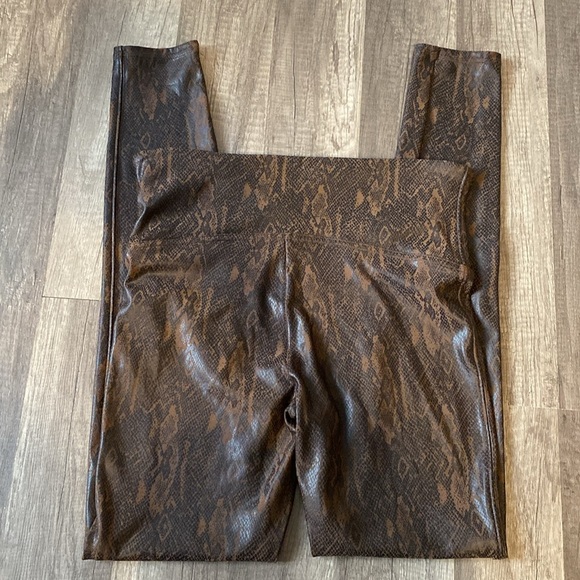 Spanx Snakeskin Faux Leather Leggings Brown Size L - Picture 5 of 6